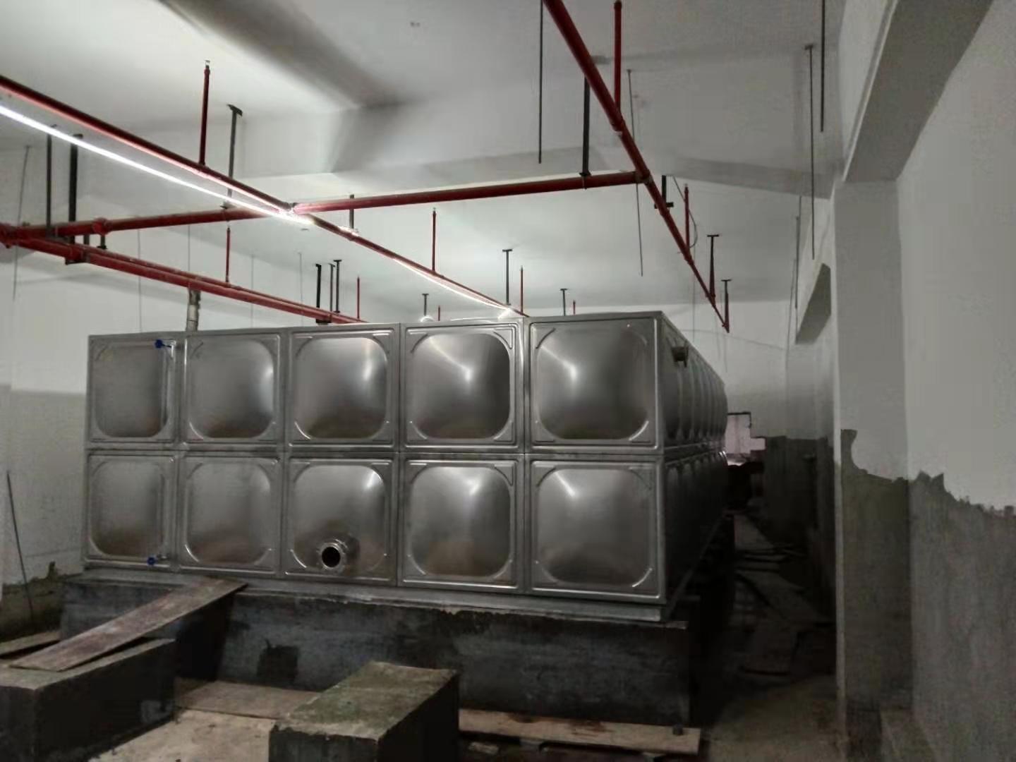 三亚市光明中学不锈钢水箱安装